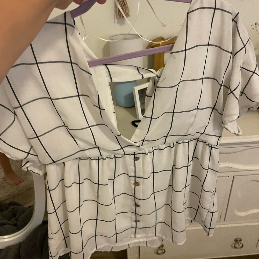 Super cute top from dillard’s!